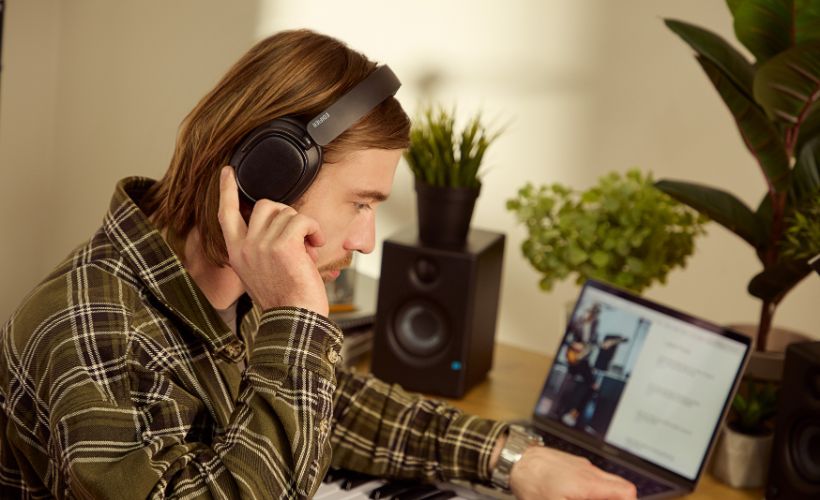 /EXTRA CONTENT/HEADPHONES/W800BT SE (3).jpg